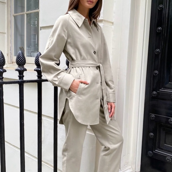 The Group Babaton / Aritzia “Balboa Jacket” / Trench Coat Excellent Condition - Picture 2 of 11